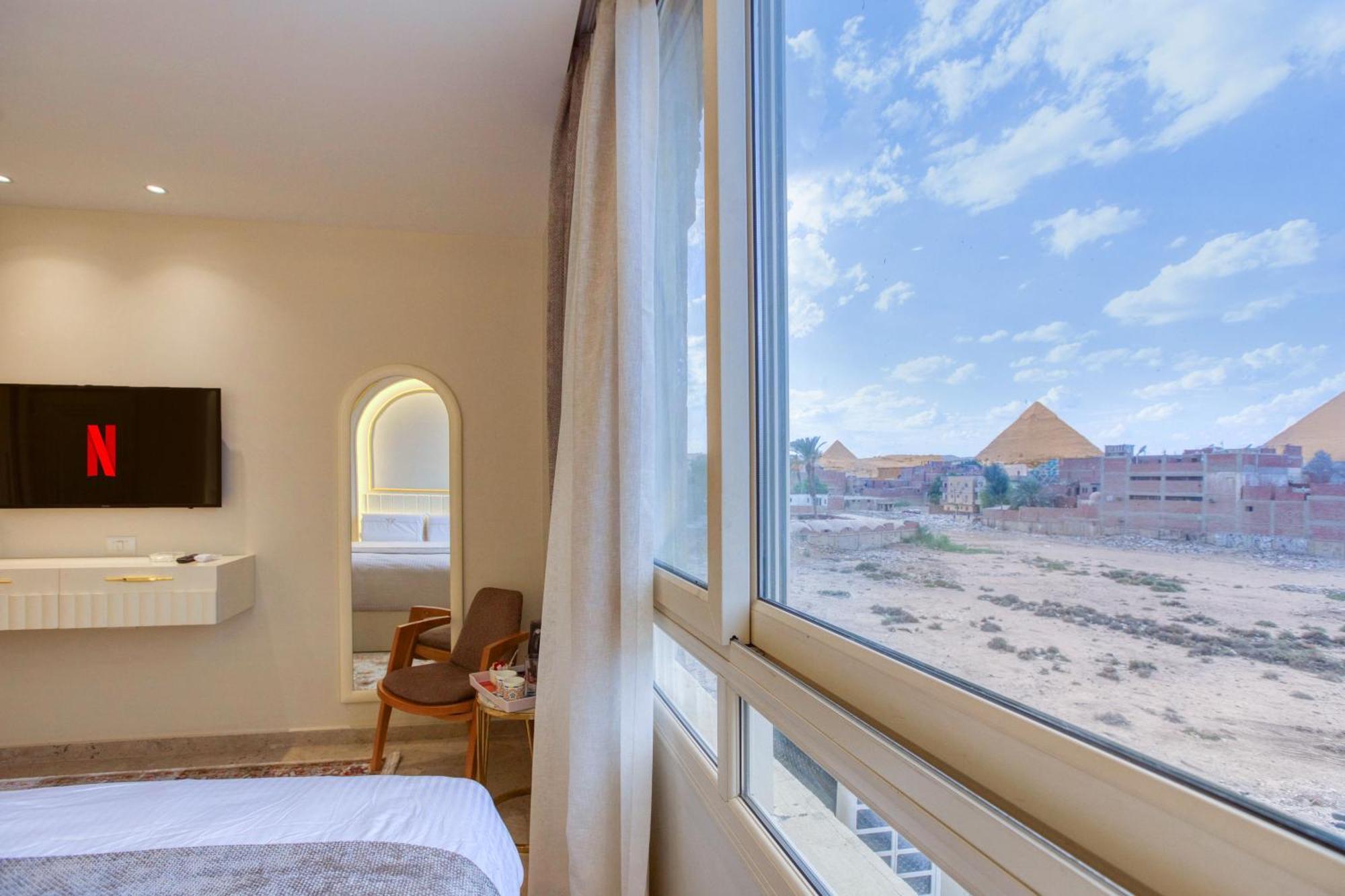 Pyramids Plateau Hotel Kafrat al Jabal Bagian luar foto