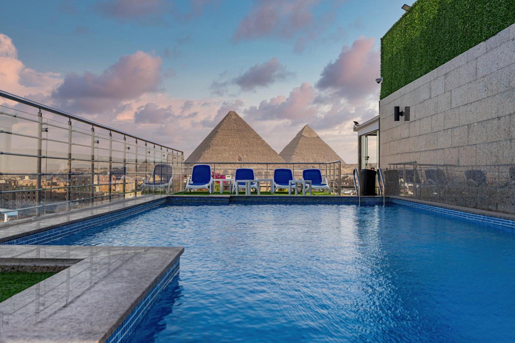 Pyramids Plateau Hotel Kafrat al Jabal Bagian luar foto